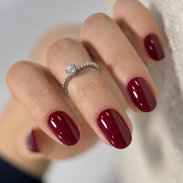CurvLife front packaging showing classic red press on nails and storage box for easy access