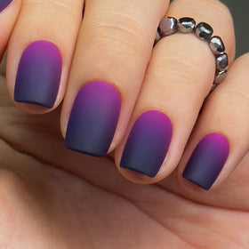 CurvLife front packaging showing frosted purple nails and included kit benefits