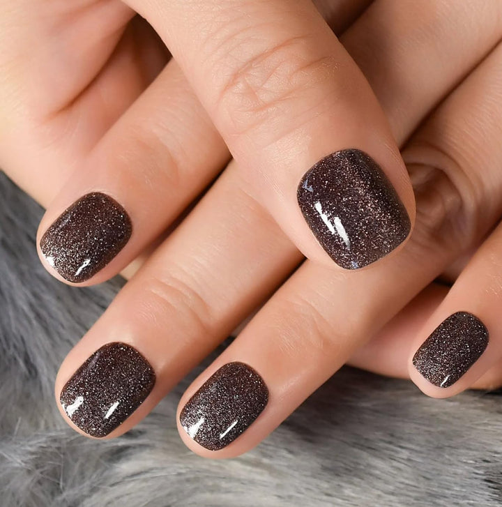 CurvLife front packaging showing gray star point nails and kit, stylish and complete