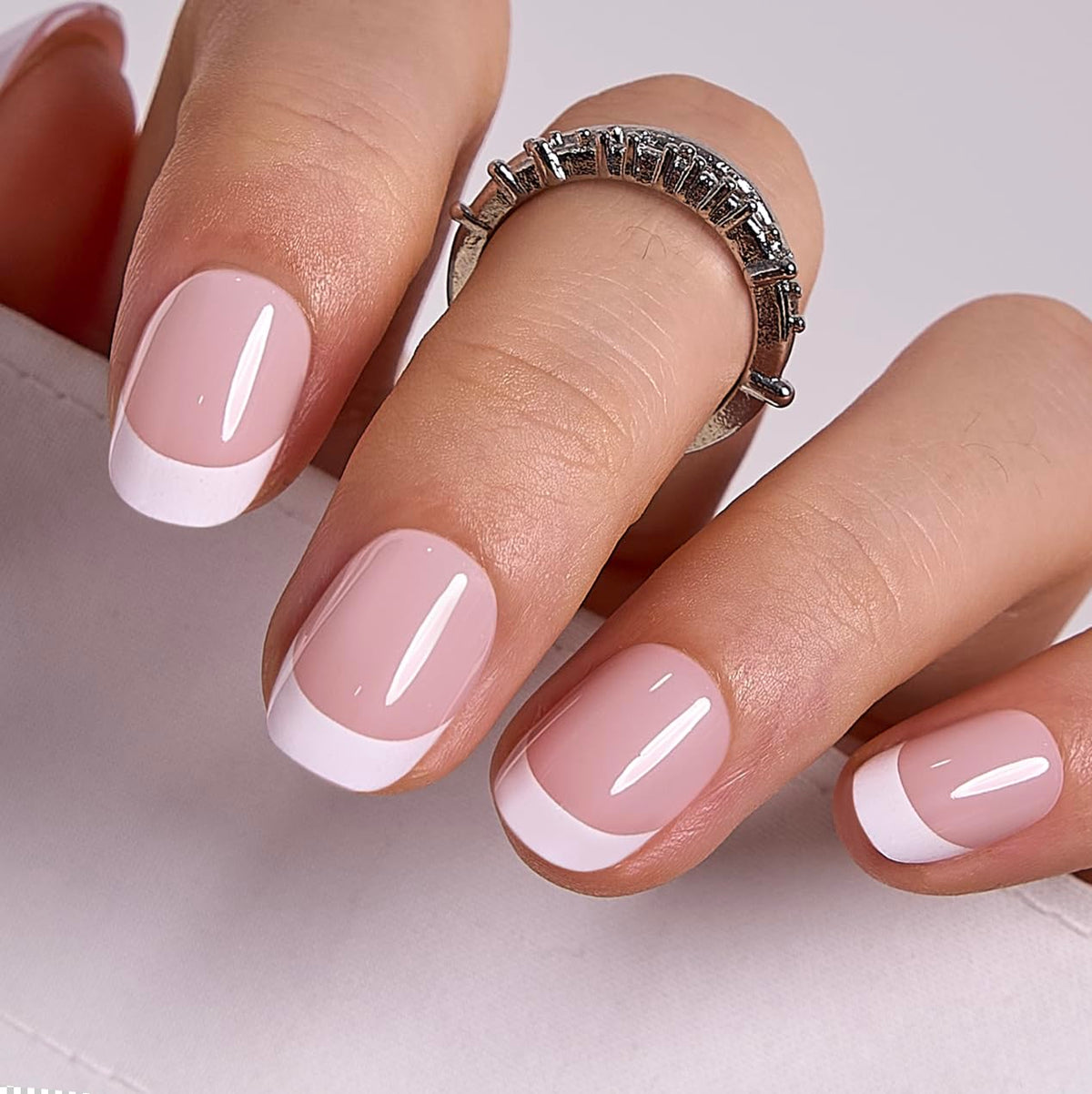 CurvLife front packaging view showing oval French tips and kit benefits