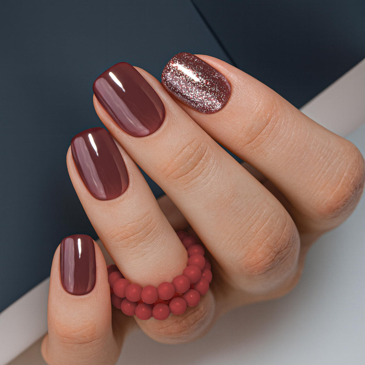 CurvLife front packaging showing wine red and apricot set and fast application benefit