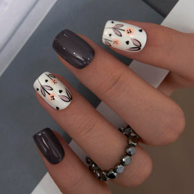 CurvLife front packaging showing floral short square nails and kit benefits