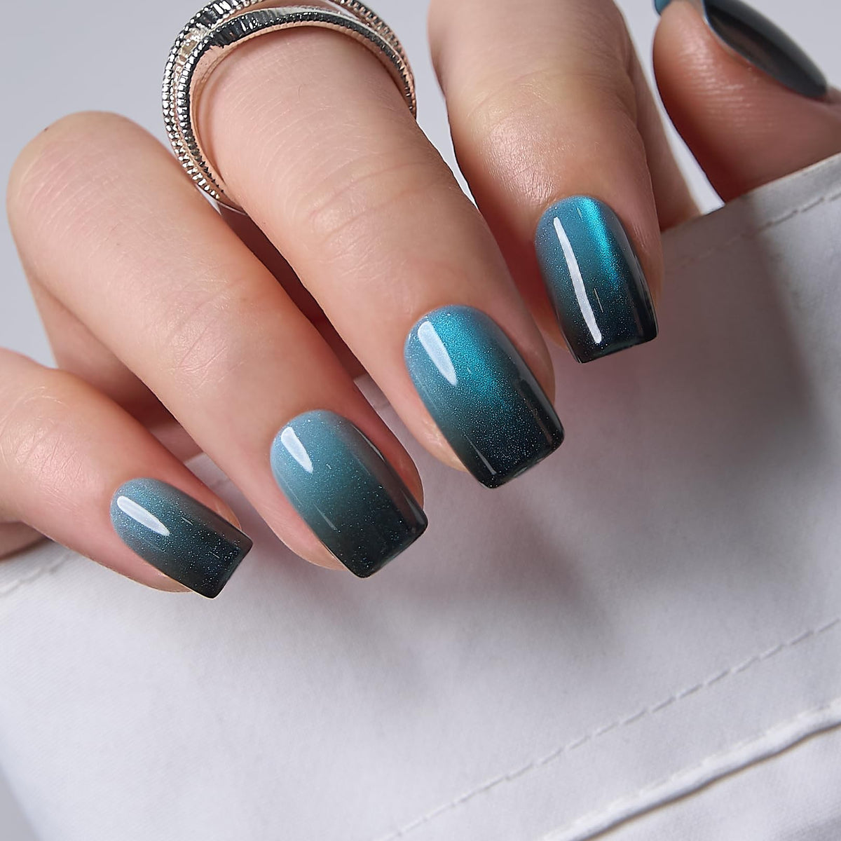 CurvLife close-up of glossy soft gel finish highlighting shine
