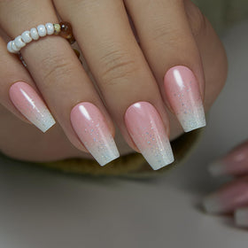CurvLife close-up of nail surface texture and gradient, durable gel-polish detail