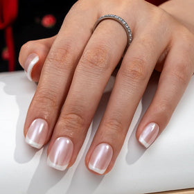 Curvlife laid out 15 nail sizes showing selection variety and custom-fit benefit