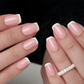 Curvlife soft gel texture close-up demonstrating comfortable flexible fit