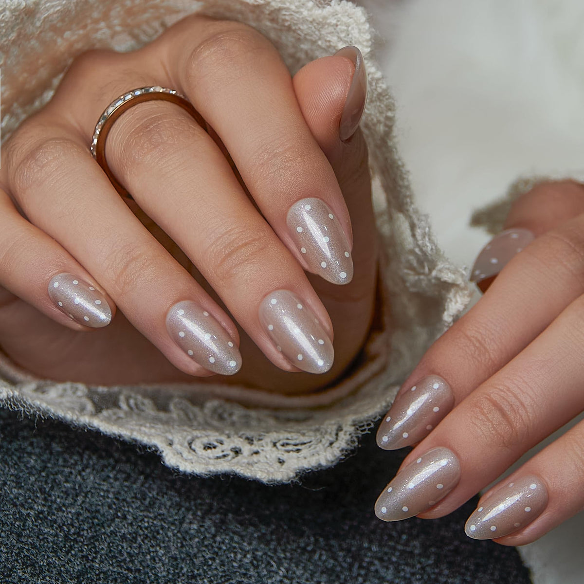 CurvLife close-up of soft gel texture highlighting flexible comfort and durable shine