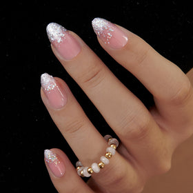 CurvLife soft-gel texture side view showing flexible, comfortable fit for daily wear