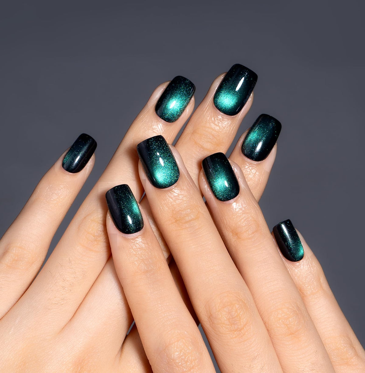 CurvLife array of 15 tip sizes displayed to ensure custom fit for nails