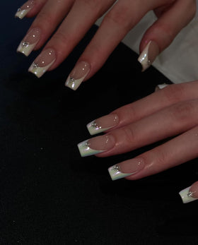 CurvLife kit tools and storage box included for easy at-home manicure prep