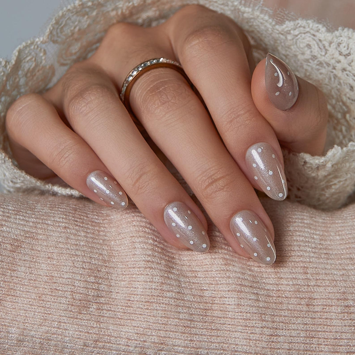 CurvLife front packaging showing Wine Petal nails and included tools for a ready kit