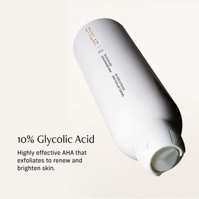CYKLAR liquid texture close-up showing lightweight formula and absorption