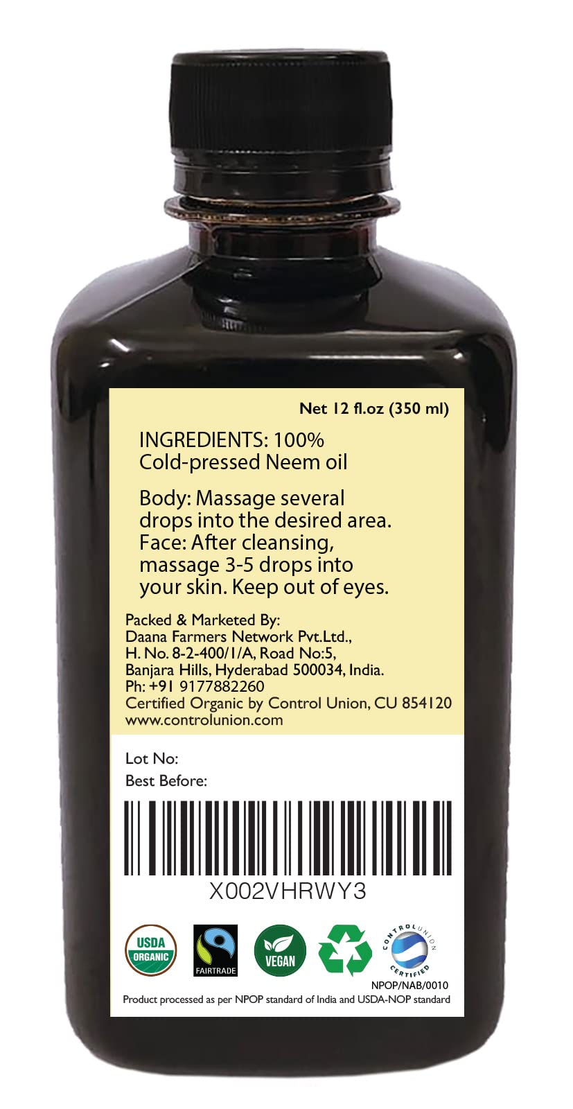 DAANA neem oil texture drop on skin demonstrating nourishing, conditioning benefit