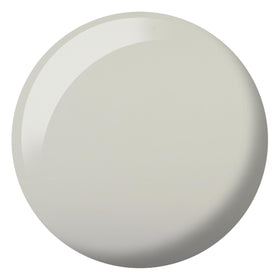 DAISY DND air-dry lacquer bottle label visible for quick touch-ups