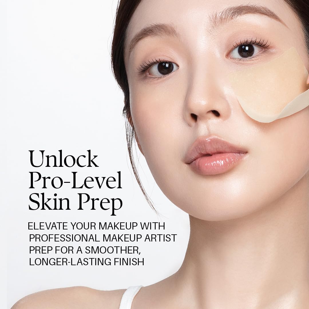 d'alba Piedmont close-up of gel pad texture displaying smooth yellow serum for deep hydration benefits