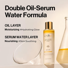 d'alba clear toner pouring to show lightweight texture benefit: fast absorption