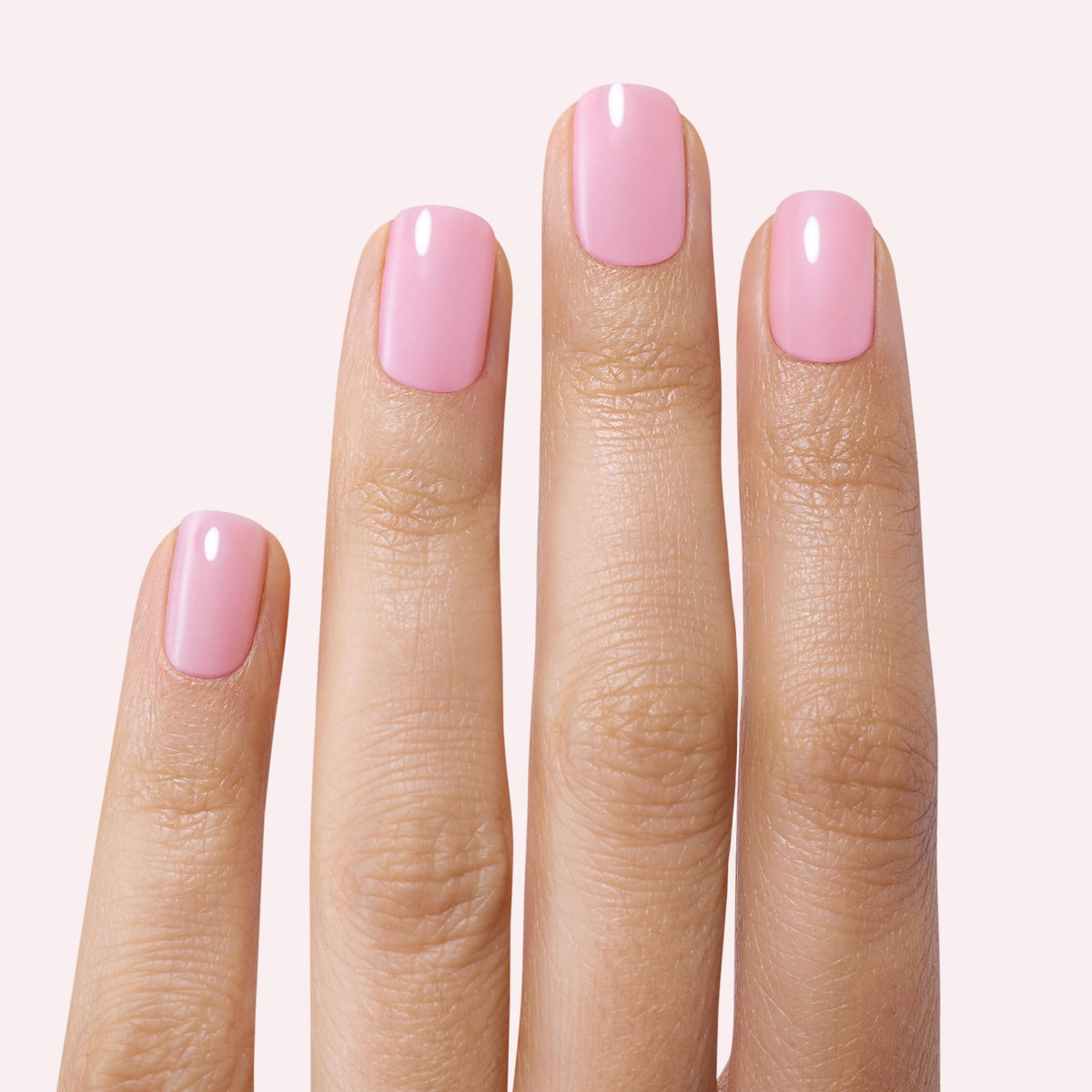Dashing Diva close-up of strip texture showing smooth gel sheen and real-gel look benefit