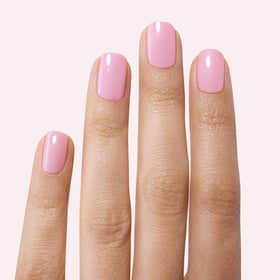 Dashing Diva close-up of strip texture showing smooth gel sheen and real-gel look benefit