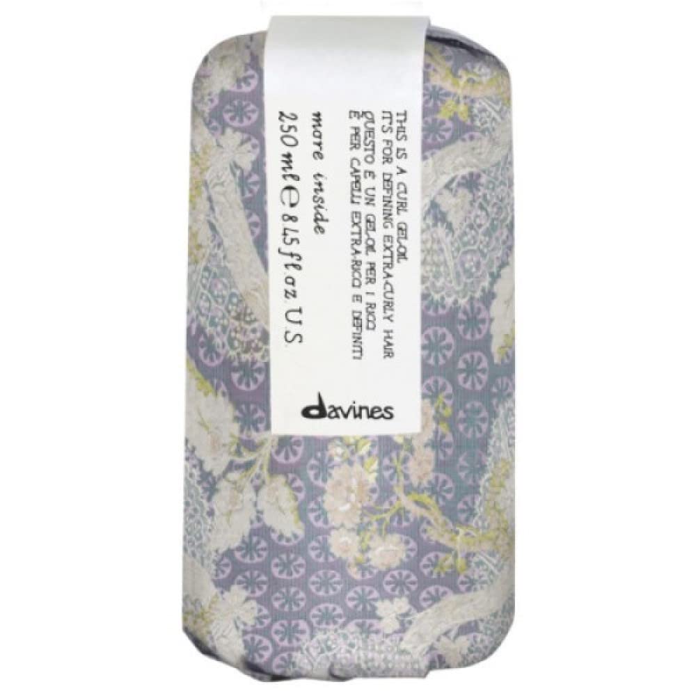 Davines gel-oil texture on hand demonstrating creamy-to-oil finish and moisturizing benefits