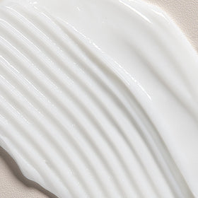 Davines LOVE CURL product label close-up showing directions and ingredient clarity benefit