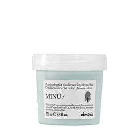 Davines MINU conditioner front bottle showing branding and size benefit