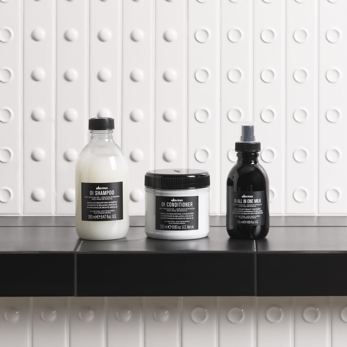 Davines before and after shine comparison showing enhanced gloss and smoothness benefit
