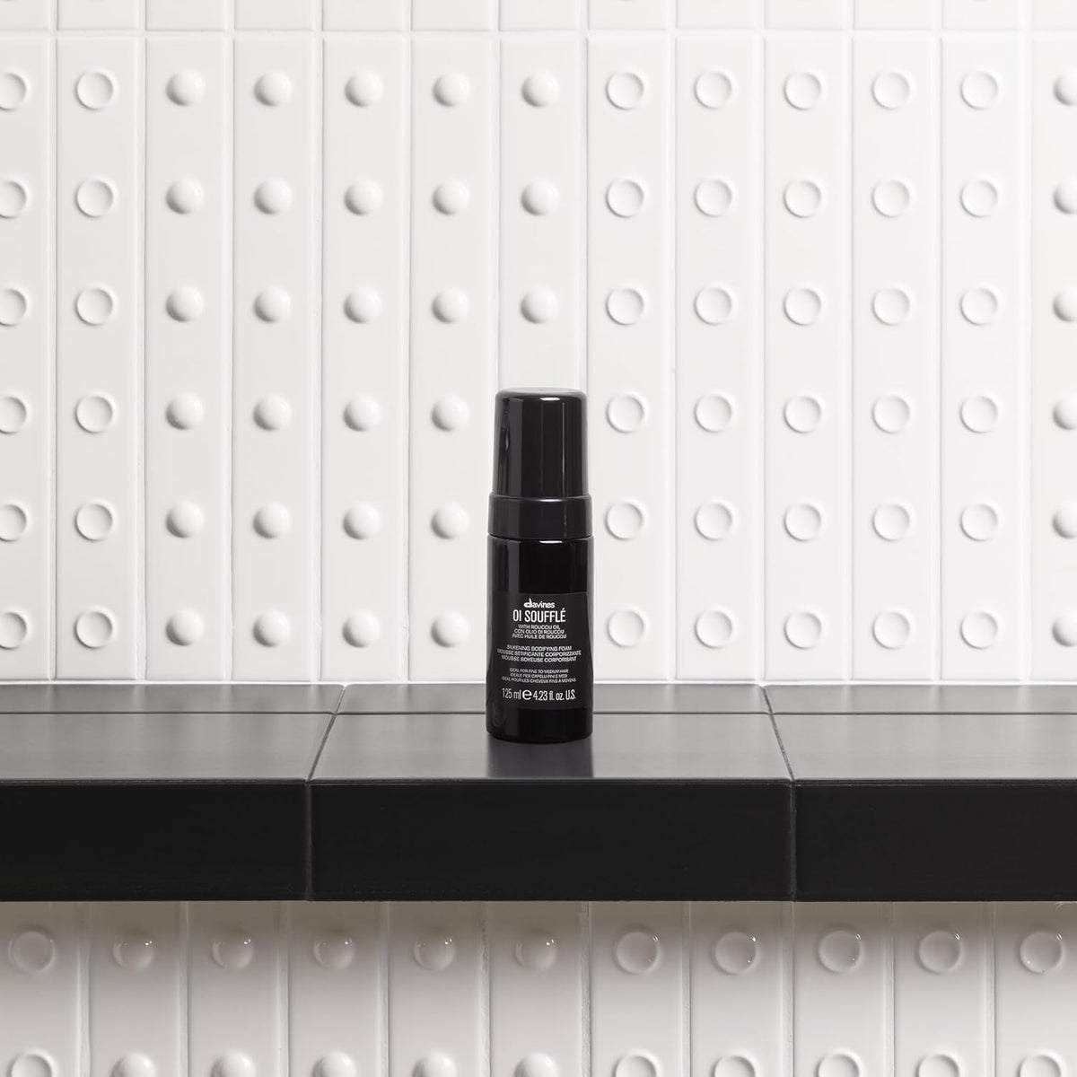 Davines OI Soufflé close-up texture highlighting airy foam for even coverage