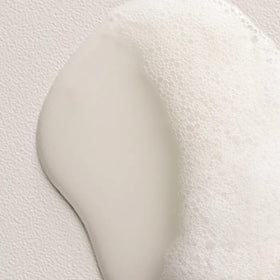 Davines before and after on wet hair illustrating improved elasticity benefit