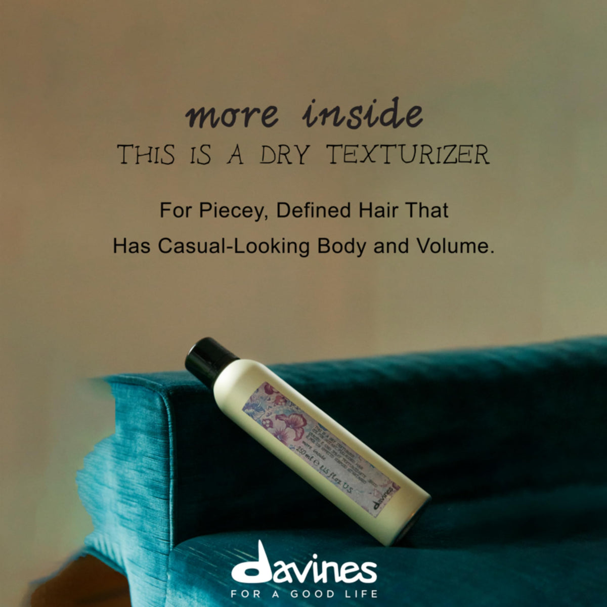 Davines spray adding visible texture and grip to hair strands