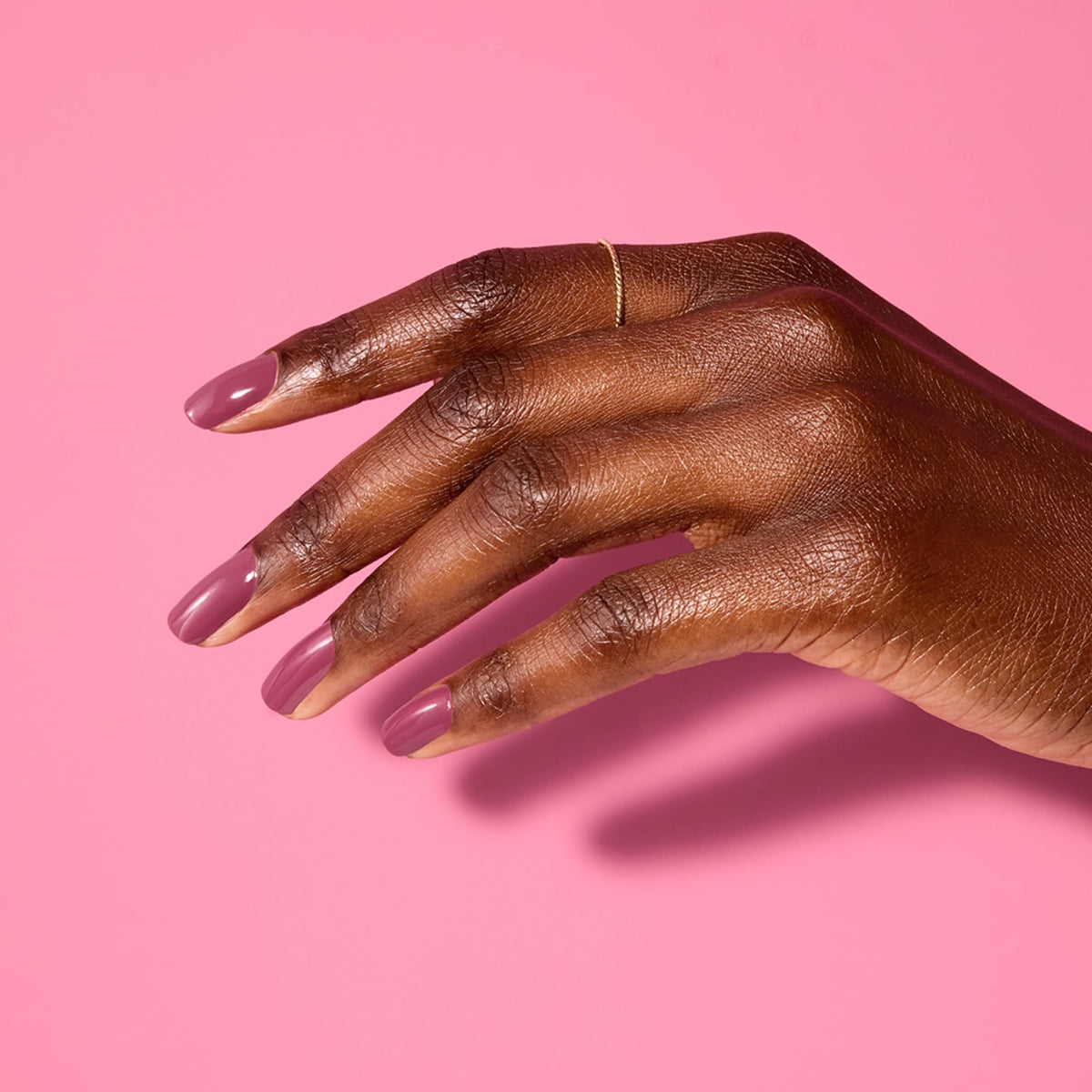 Dazzle Dry sealed manicure with Top Coat showing durable shine and chip resistance