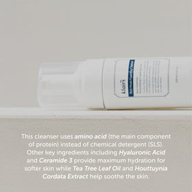 DearKlairs foam texture close-up demonstrating gentle lather for hydrating cleanse