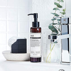 DearKlairs packaging close-up without plastic wrap emphasizing eco-friendly packaging