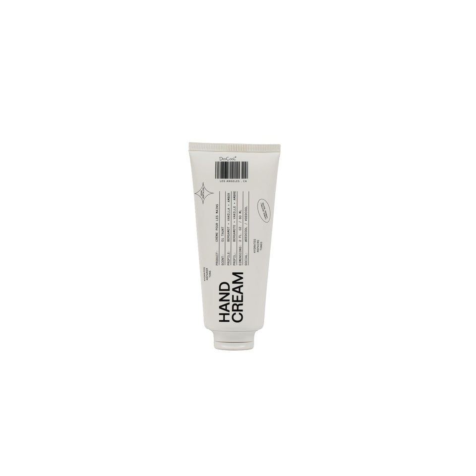 DedCool 01 Taunt front tube showing label and compact size, convenient hydration