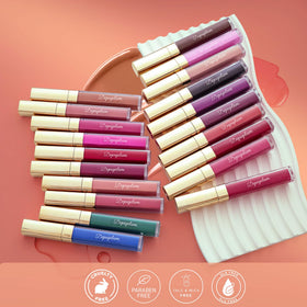 Depuplum lipstick on smiling model illustrating flattering everyday wear
