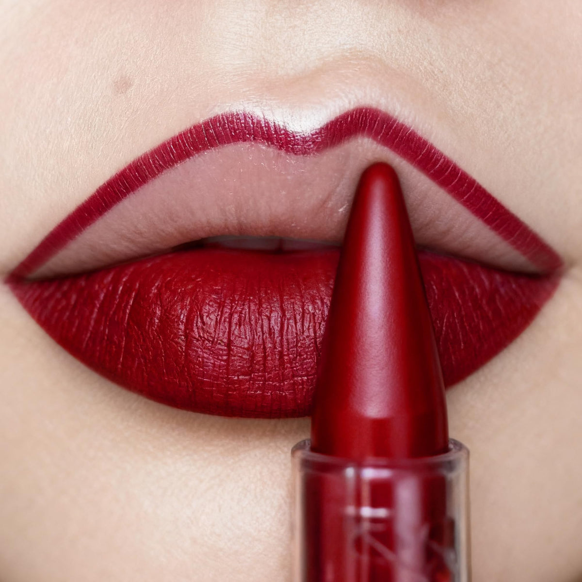depuplum front packaging showing burgundy pencil and benefits