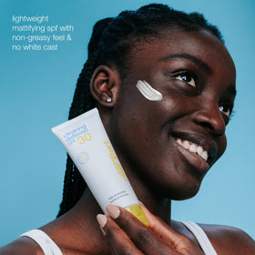 Dermalogica Clear Start applied on skin demonstrating mattifying effect