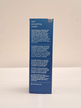 Dermalogica hand applying cream demonstrating smooth spreadability and nourishment