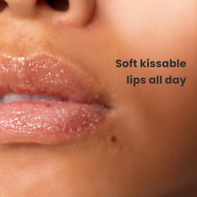 Dermasuri label close-up highlighting ingredients and cruelty-free promise