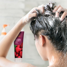 Desert Essence ingredients with raspberries and aloe highlighting botanicals