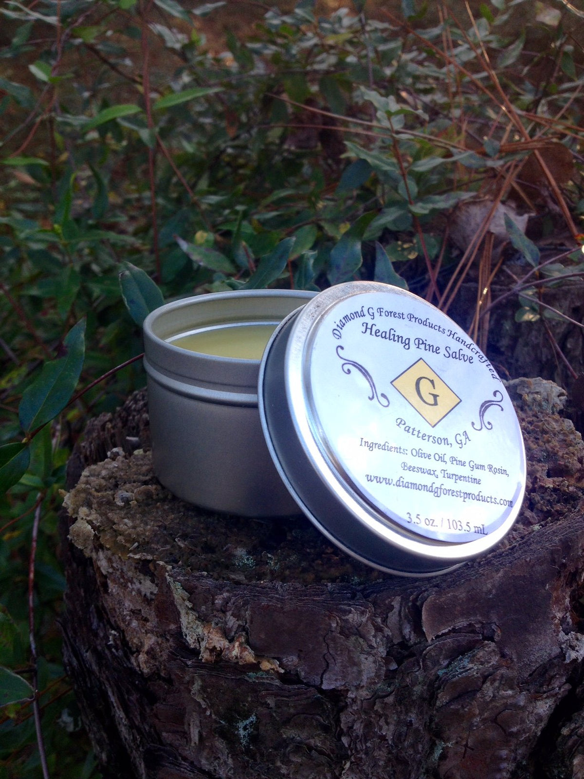 DIAMOND jar beside measuring items showing size and natural ingredients