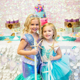 Didder set on child wearing crown and sash, creates memorable party look