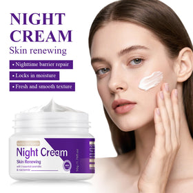 DIKAYI cream texture close-up illustrating lightweight, fast-absorbing hydration