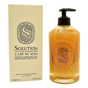 Diptyque front bottle showing elegant design and easy dispensing benefit