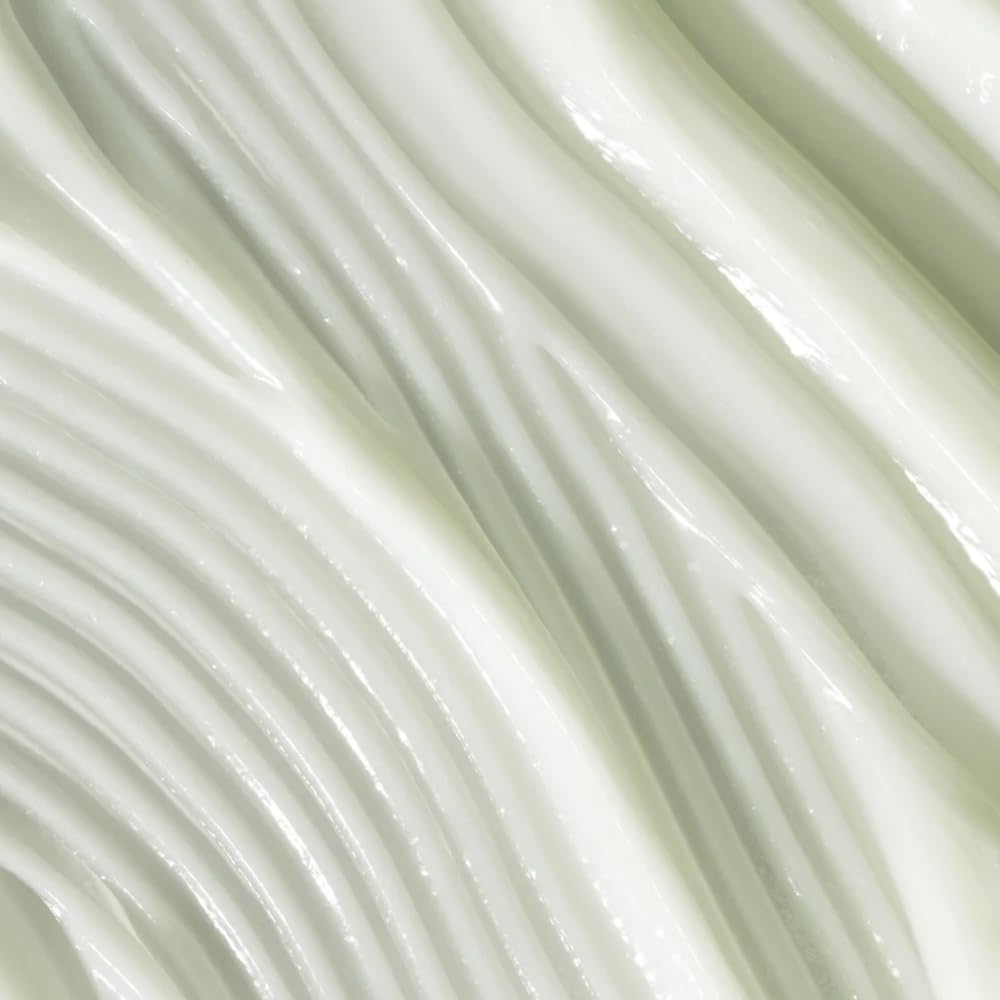 Divi label close-up showing ingredients and clean formulation