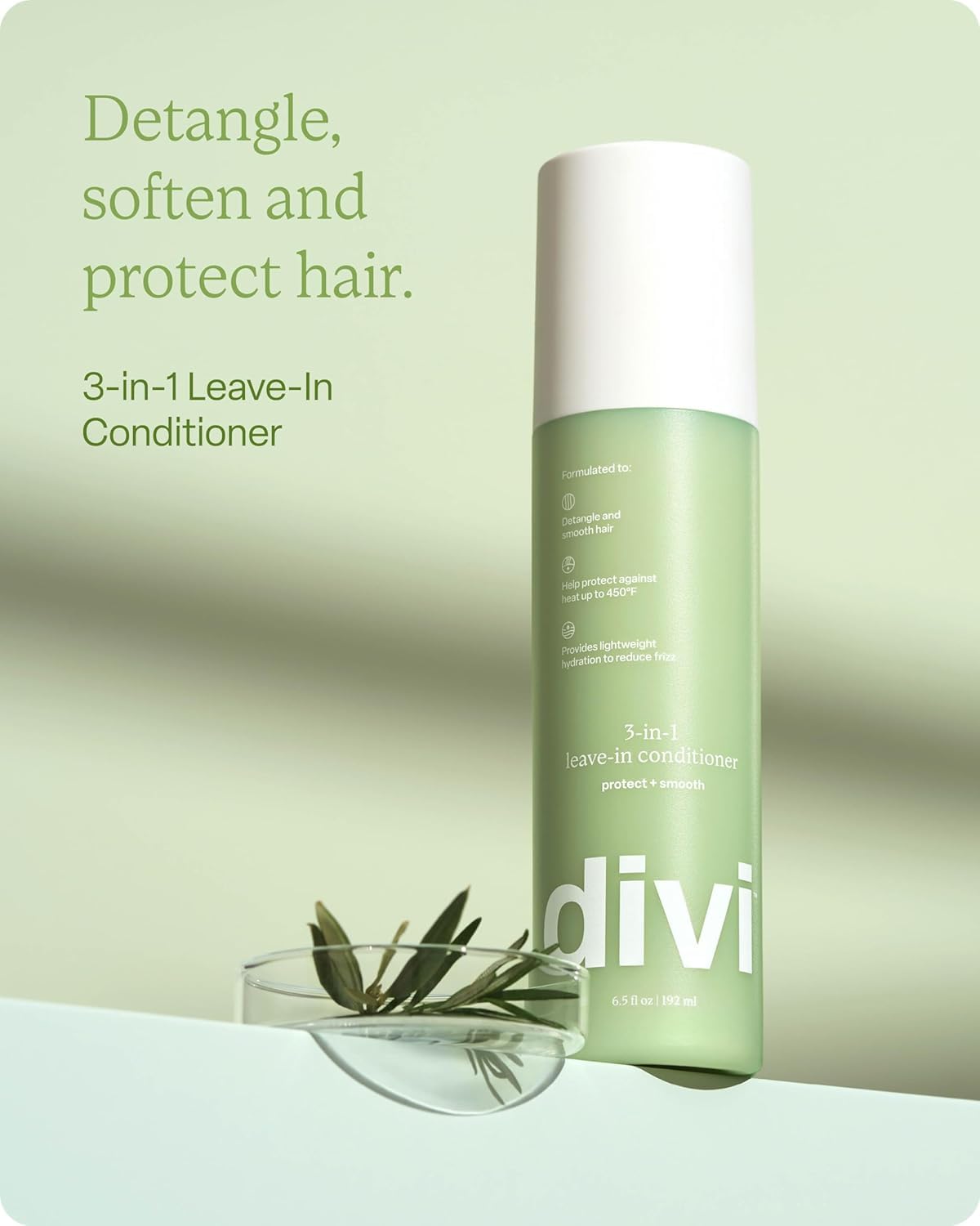Divi spray nozzle close-up demonstrating fine mist for even coverage benefit