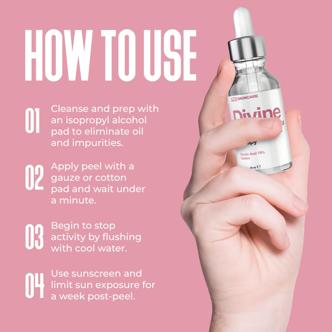 Divine Derriere with moisturizer and sunscreen illustrating protective aftercare and skin recovery benefit