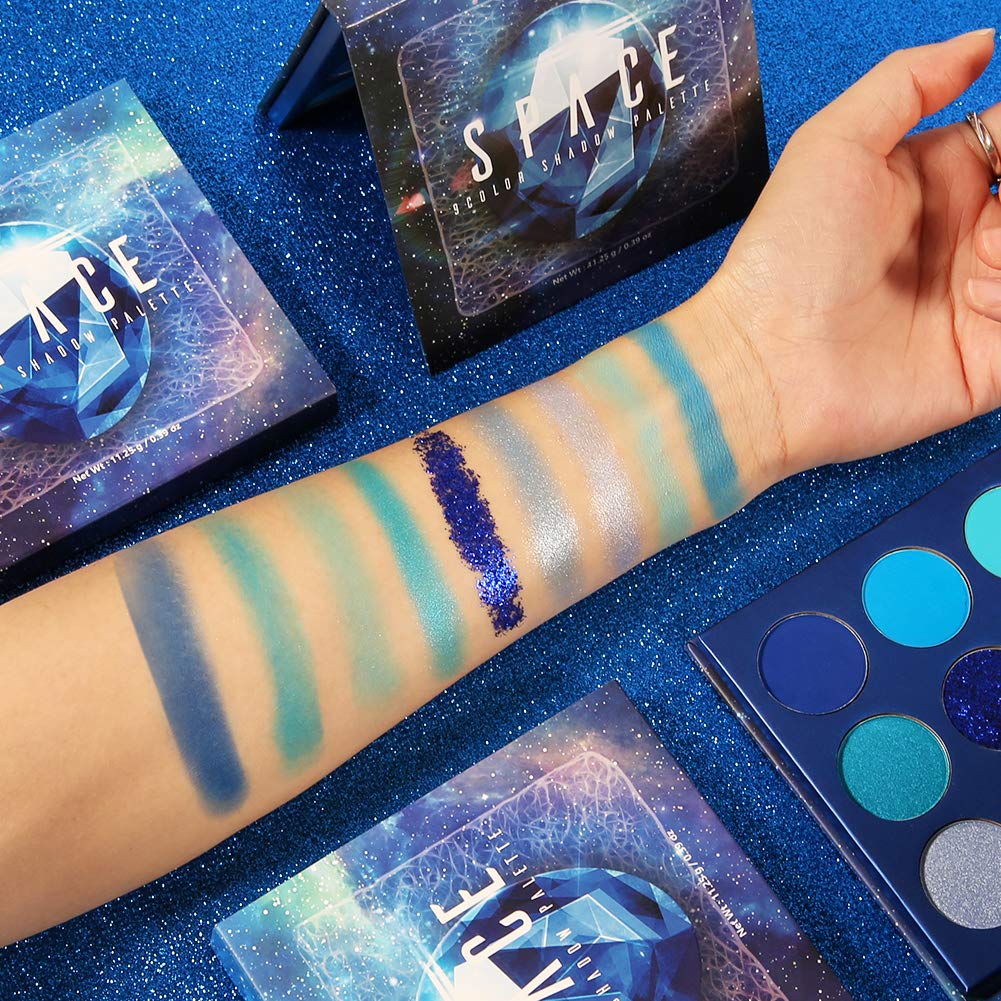 docolor close-up of the metallic sequin shade highlighting high-impact sparkle