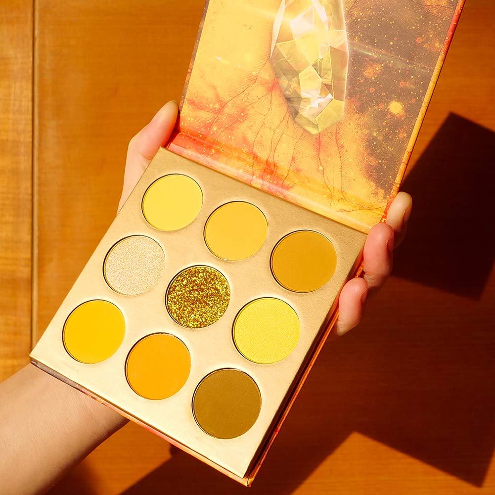 docolor open palette showing nine yellow-toned pans for mixing and layering shades