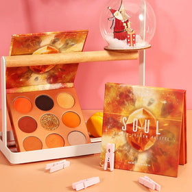 docolor open palette top view displaying nine warm orange shades