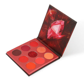 docolor palette front view showing nine red shades and compact packaging benefit